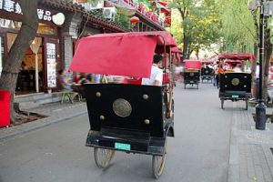 胡同を巡り