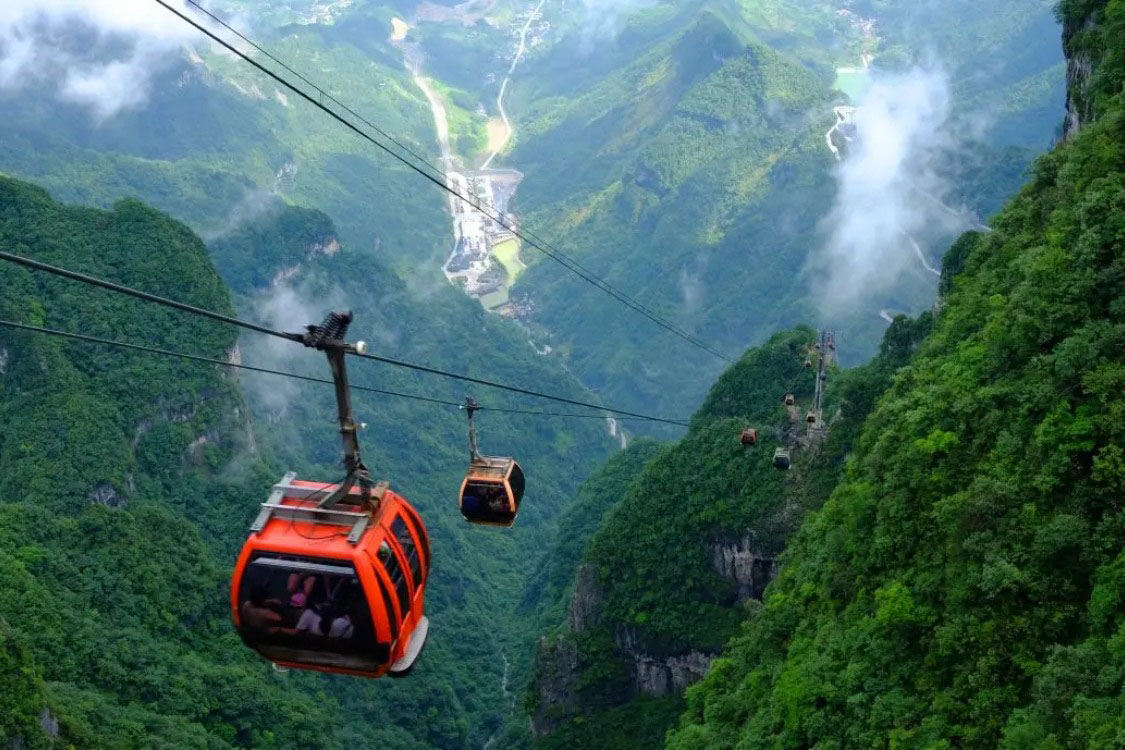 張家界アクティビティ：ガラススライド体験