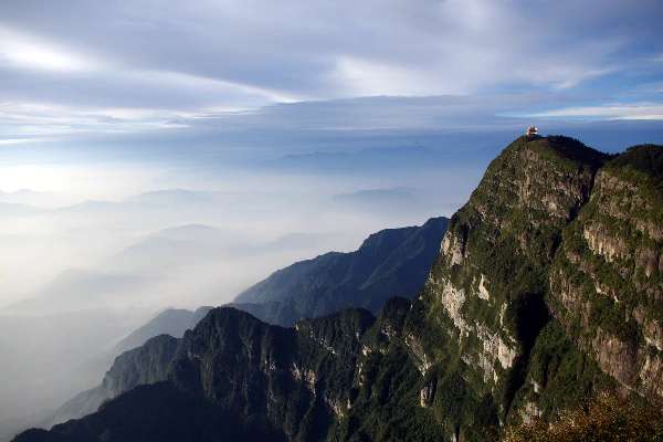 峨眉山
