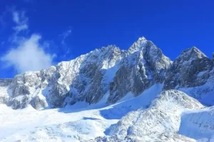 玉龍雪山に登る