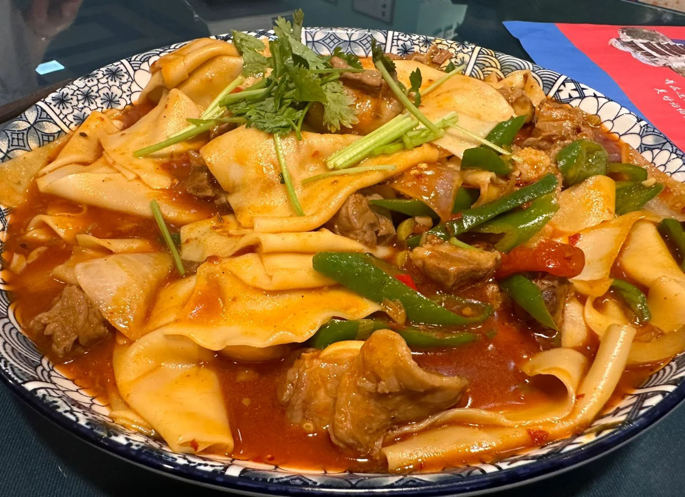 敦煌の名物料理胡羊燜餅