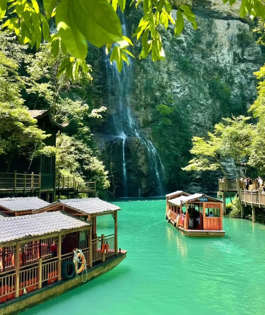 春の張家界宝峰湖観光