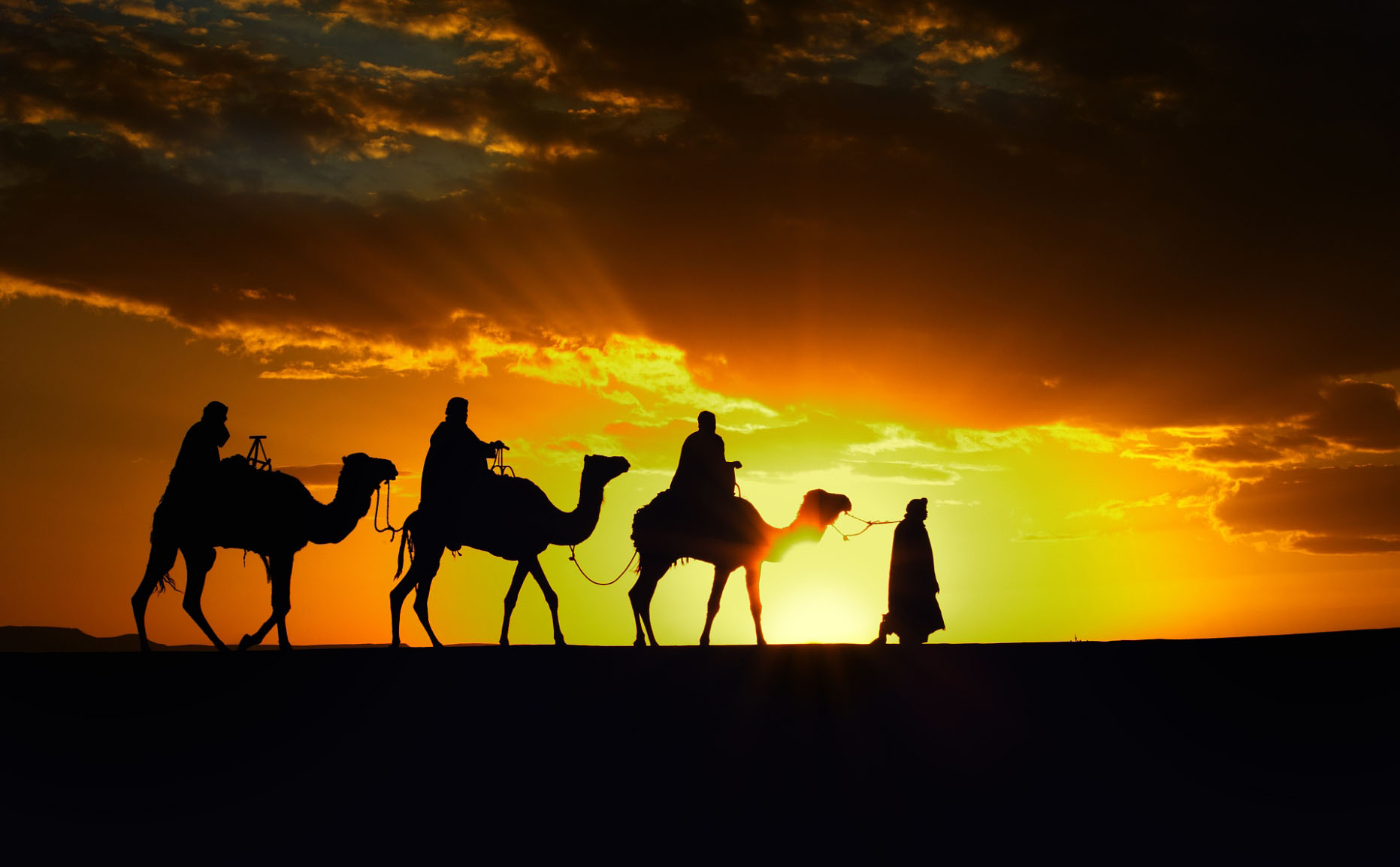 シルクロードの歴史と絶景を体感：中国世界遺産の旅