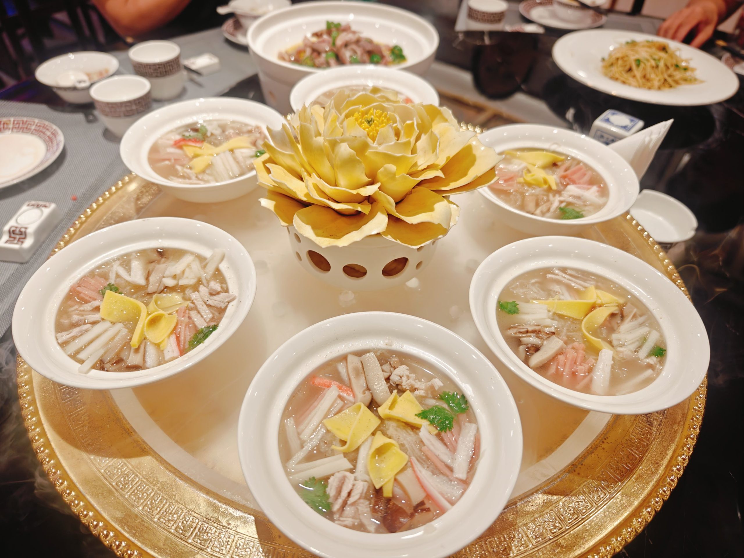 洛陽水席 – 洛陽観光で味わいたい伝統料理の芸術品