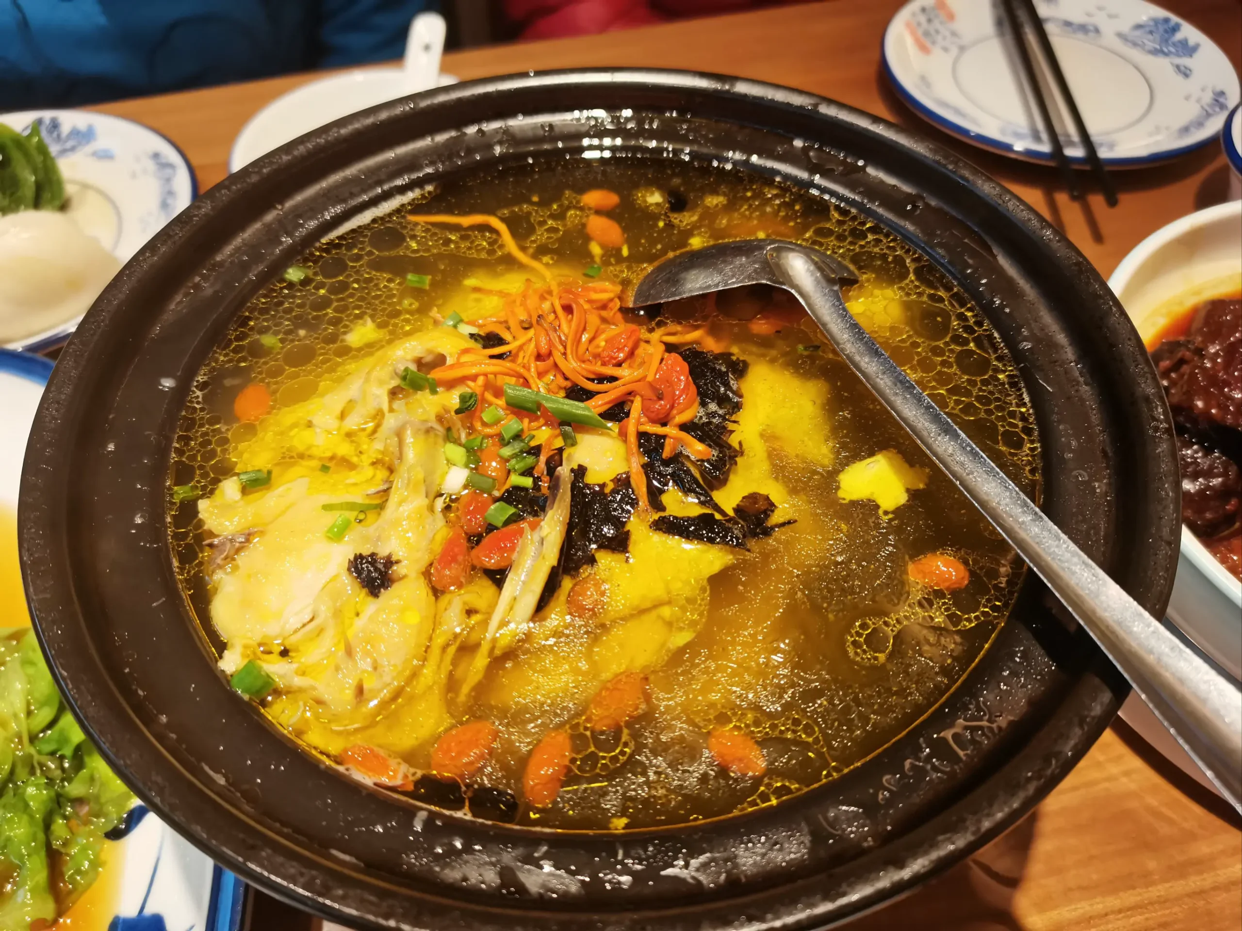 岩耳炖鶏の食べ方