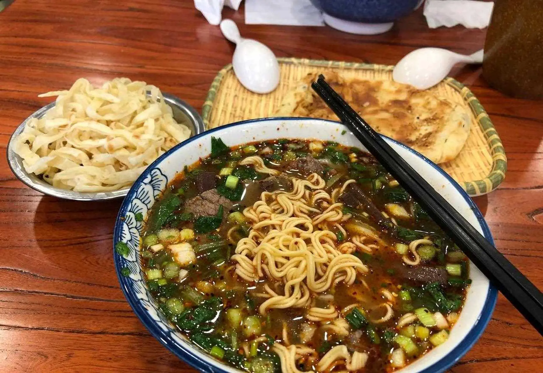 洛陽牛肉湯の食べ方