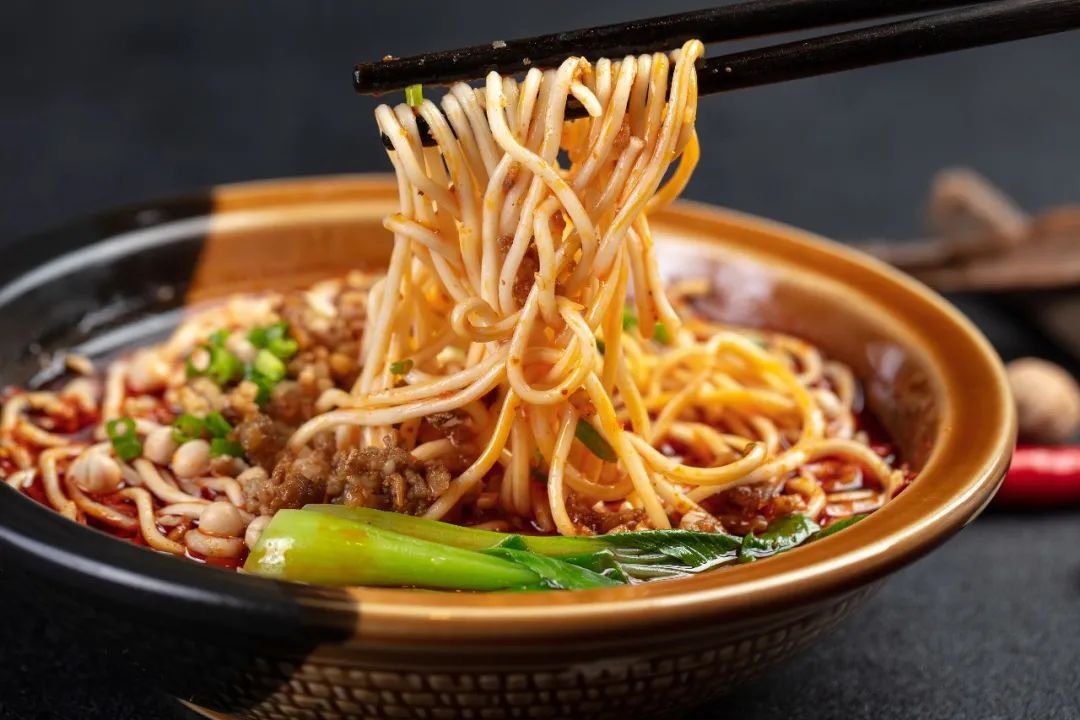 担担麺（たんたんめん）