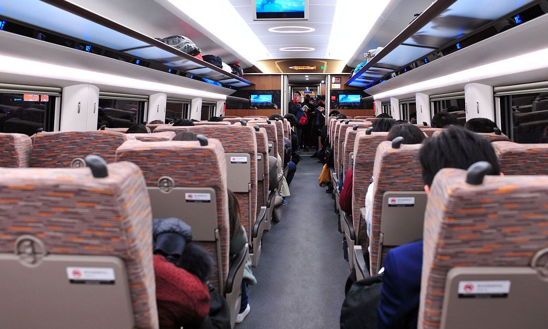 高速鉄道・鉄道で敦煌観光へ：快適アクセスと実用ガイド